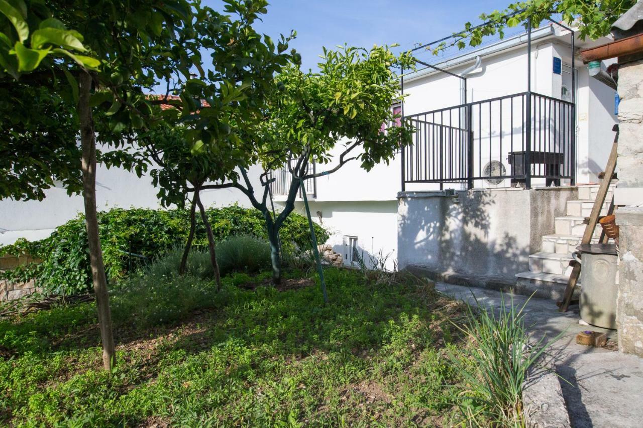 Strma Apartments Vis Exterior foto